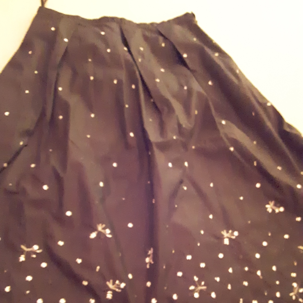 ALFANI 100% cotton black embroidered  classic skir